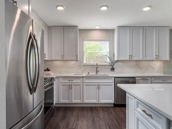 1415 Hummingbird, San Antonio, TX 78245