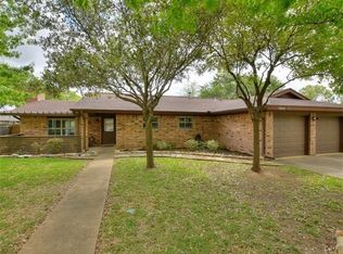 7203 Loch Lommond St, Austin, TX 78749