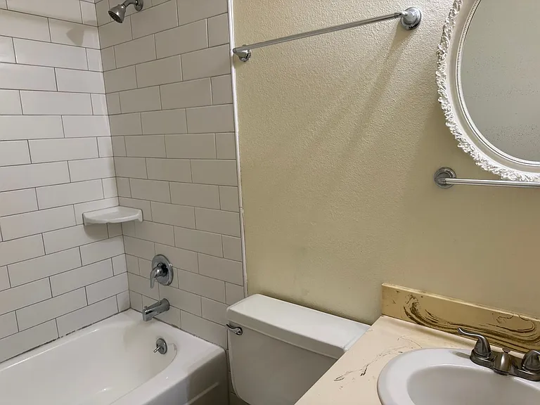 5911 Birch St #3 — Photo 12