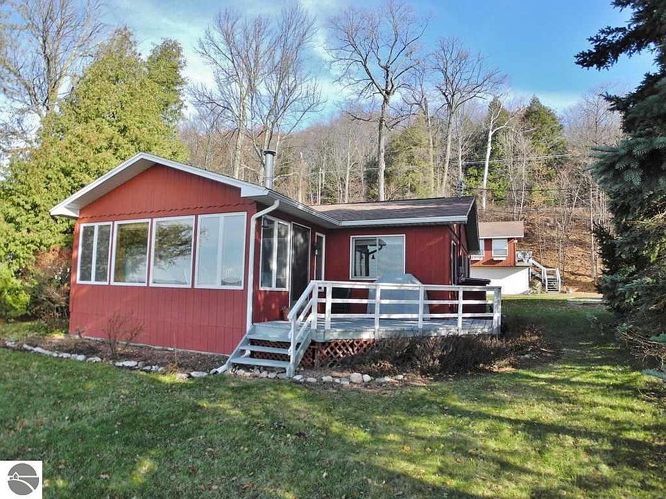 1st image of 6080 Lake Leelanau Dr