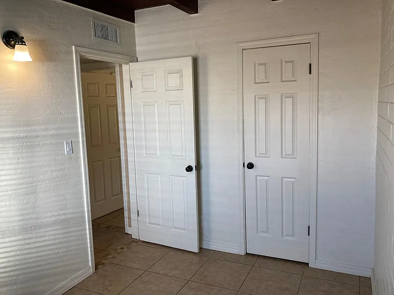 guest room or office 9x11