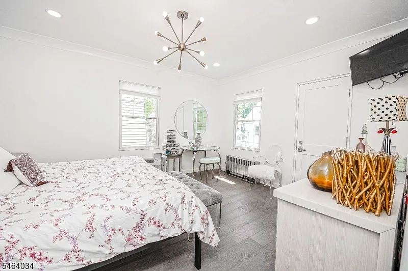 2 bed, 1.0 bath, $3,150 — Photo 4