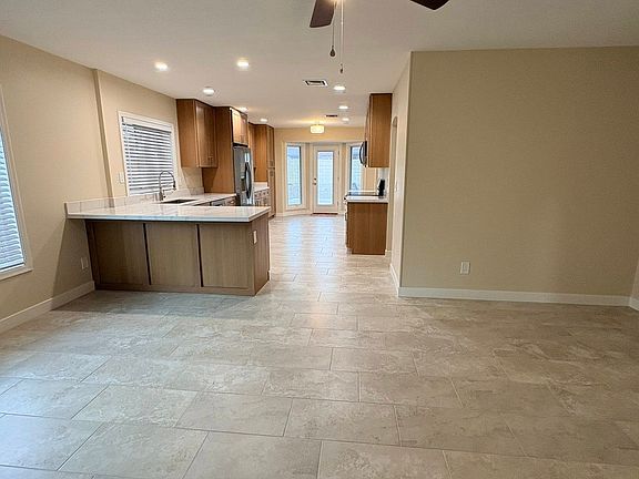 5th image of 8626 W Greenbrian Dr