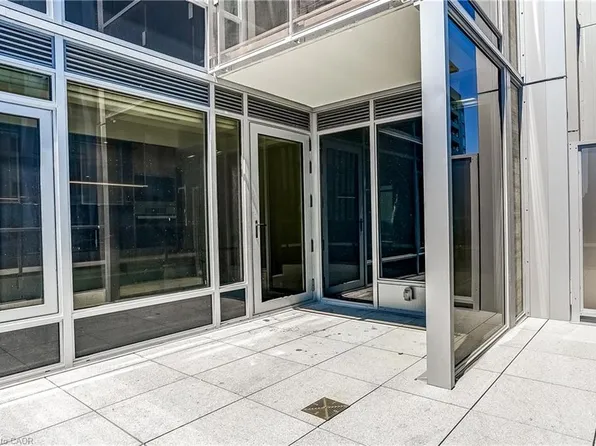 11 Yorkville Ave #2409, Toronto, ON M4W 0B1