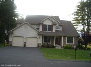 113 Serena Dr, Stroudsburg, PA 18360