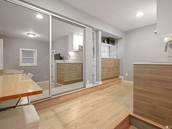 2nd image of 412 Green St APT A