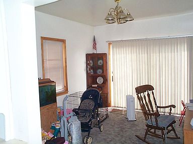 Family room with sliding doors to deck