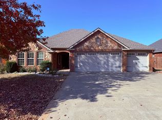 3006 Pine Valley Rd, Bentonville, AR 72713