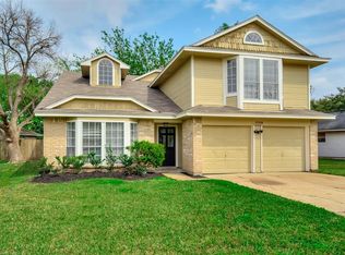 15318 Oak Terrace Dr, Houston, TX 77082