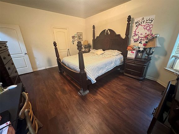 4th image of 6915 Musclewood Rd