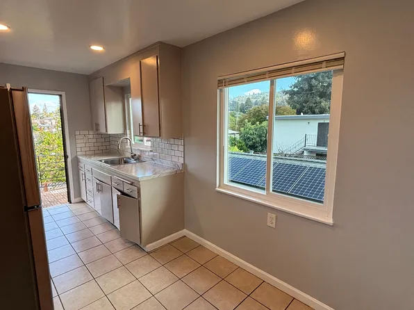 3631 Midvale Ave APT D, Oakland, CA 94602