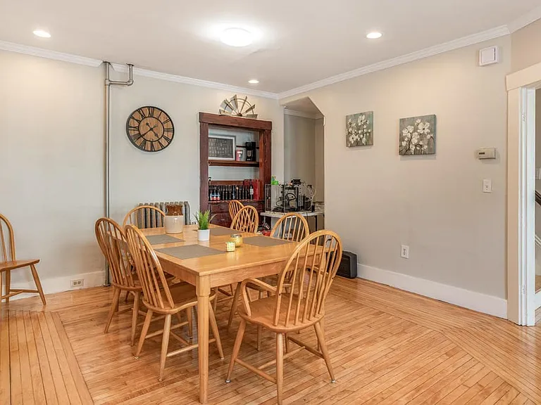 111 Chestnut St #1 — Photo 18