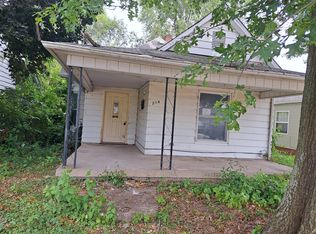 214 S McIlroy Ave, West Terre Haute, IN 47885