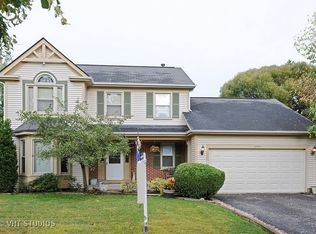 1293 Sandhurst Dr, Buffalo Grove, IL 60089