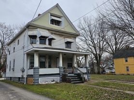 3903 E 71st St, Cleveland, OH