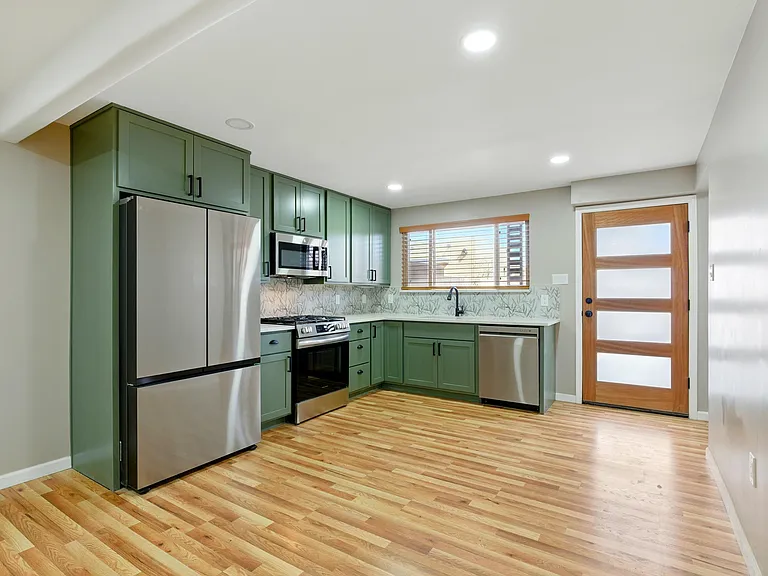 2905 San Rafael Ave SE — Photo 18