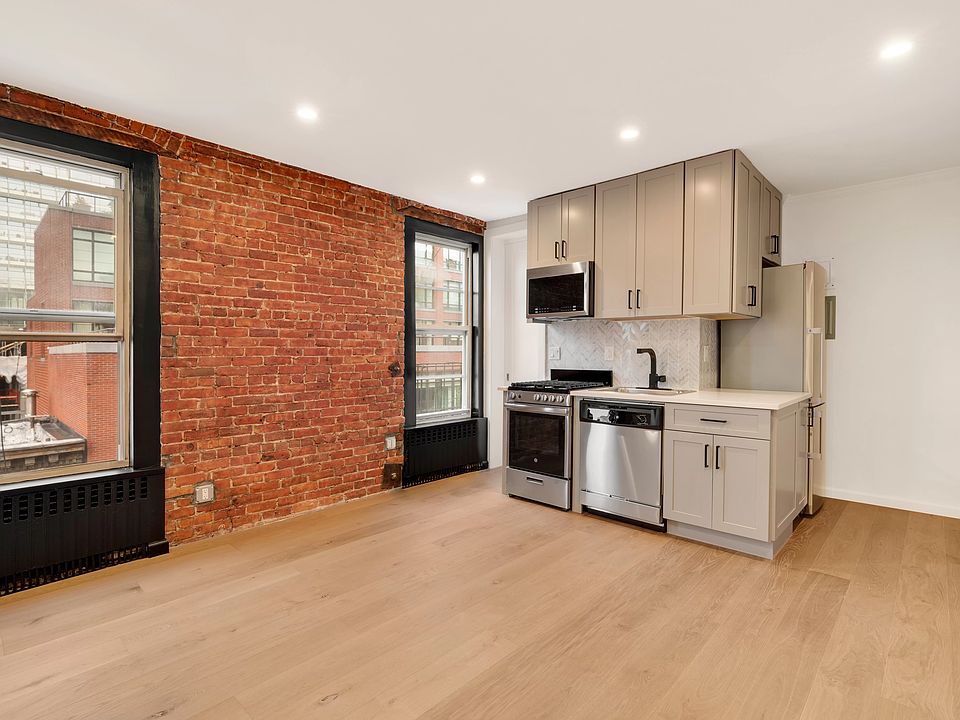 1st image of 304 W 10th St APT 5B
