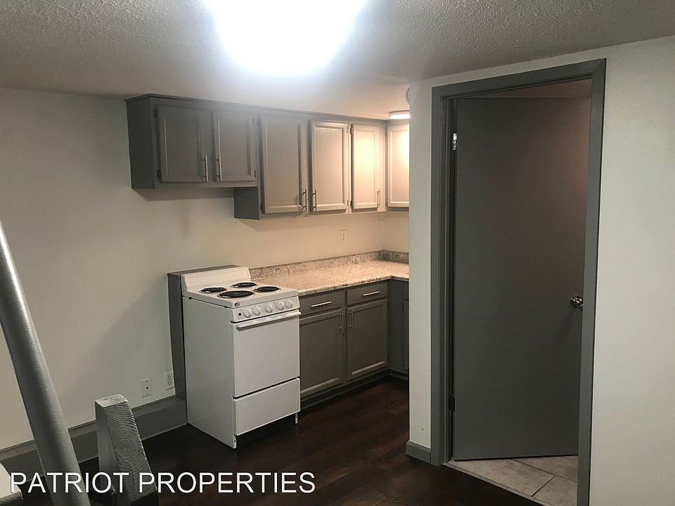 1st image of 119 E Logan St #12868168