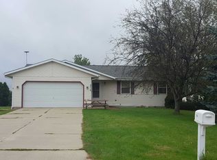 2016 Ontario Dr, Janesville, WI 53545