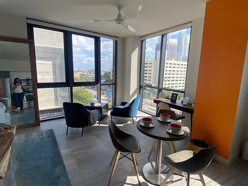 1st image of 708 NE 1st Ave #4210