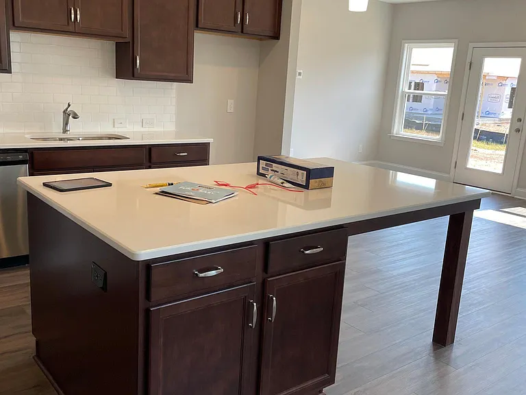 3718 Elene Way — Photo 3