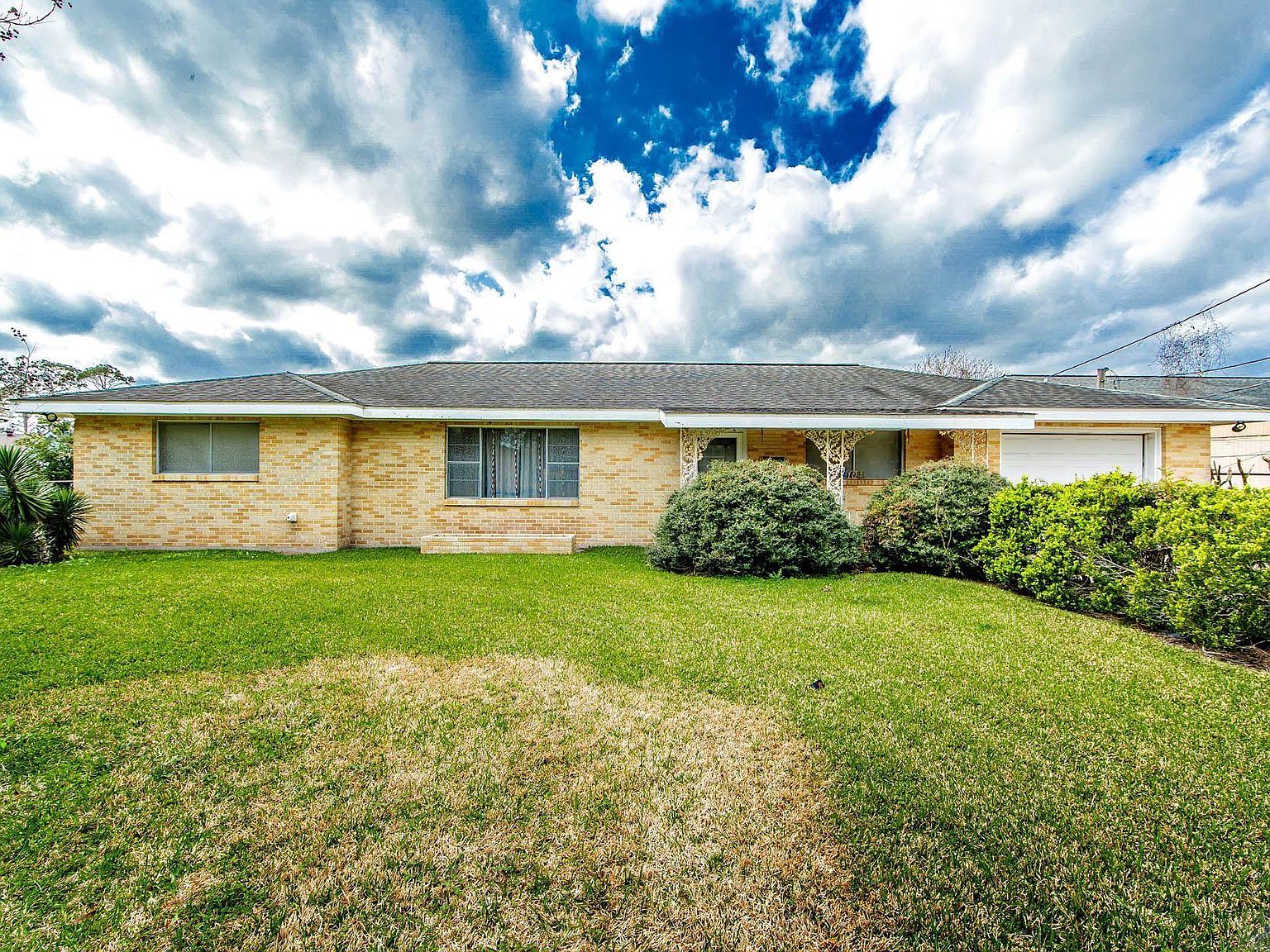 104 Hollywood St, Thibodaux, LA 70301 Zillow