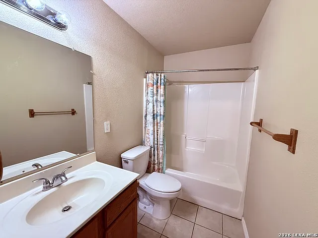 1035 Helen Dr #B — Photo 8