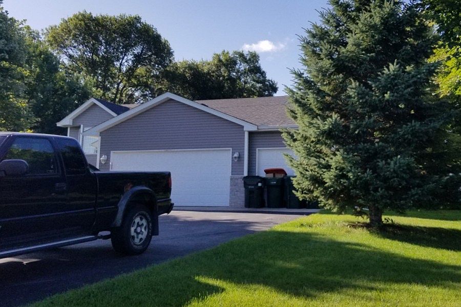 2nd image of 2780 95th Ave NE