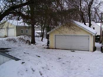 2nd image of 435 Plymouth Ave