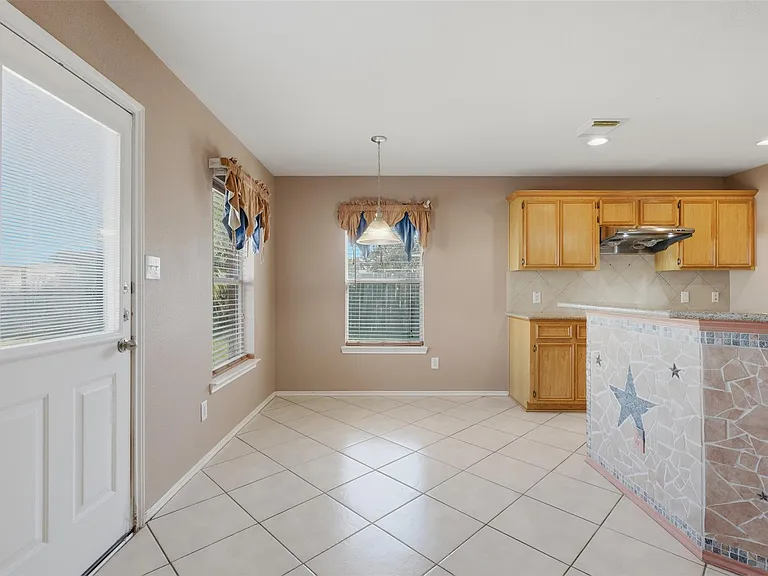 26038 Palmdale Estate Dr — Photo 20