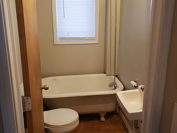 5th image of 5-837.5 Tisdale Ave #5