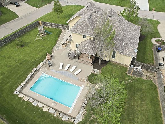4th image of 7323 SW Kings Forest Rd