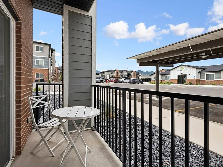 Lex Apartments — Photo 18
