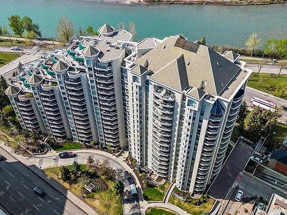 2nd image of 1108 S 6th Ave SW #1701