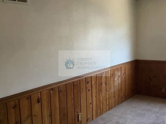 5th image of 582 Mulberry Cir