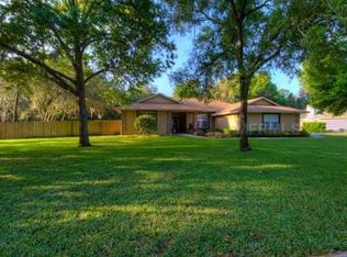 2405 Heather Manor Ln, Lutz, FL 33549