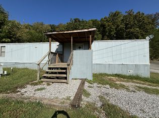 171 Coconut Ln, Powell, TN 37849