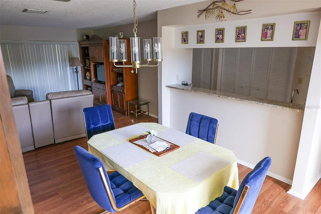 2 bed, 2.0 bath, 1250 sqft, $2,100 — Photo 4