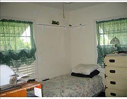 4th image of 5128 Purdy Ln