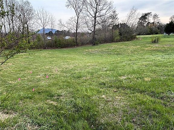 4th image of 166 Springfield Rd Lot 5