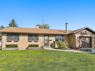 415 Colonial Dr, Dekalb, IL 60115