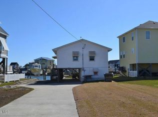 304 Old Causeway Rd, Atlantic Beach, NC 28512