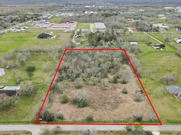 101 Westfield Rd, Friendswood, TX 77546