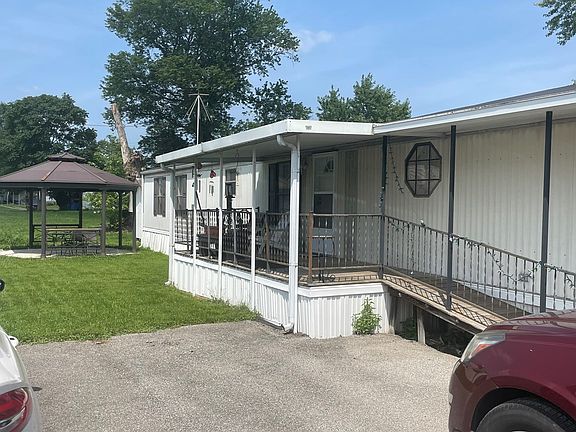 4th image of 2300 LT 49 7TH STREET