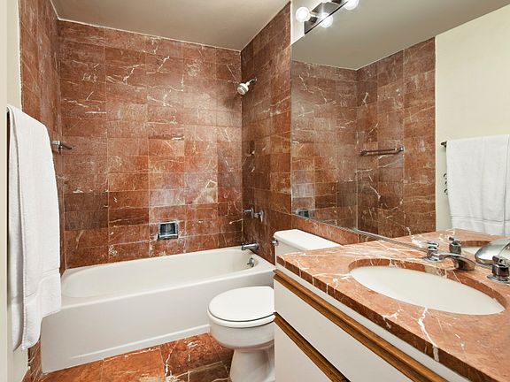 4th image of 201 W 74th St APT 12G