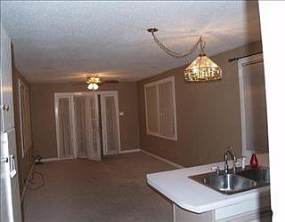 2nd image of 3735 Derbigny St