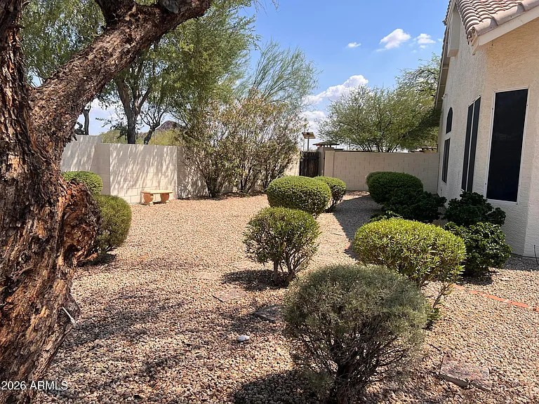 12964 E Sahuaro Dr — Photo 21