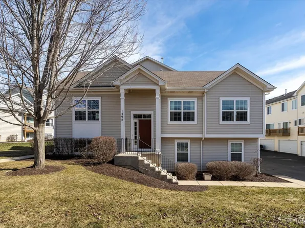 1398 Carolyn Ct, Yorkville, IL 60560
