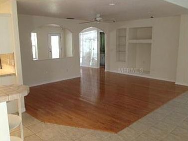4th image of 3902 Crestwood Dr