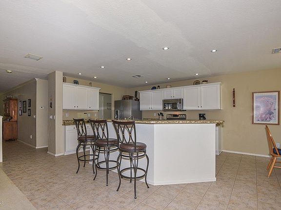 5th image of 8984 W Yukon Dr